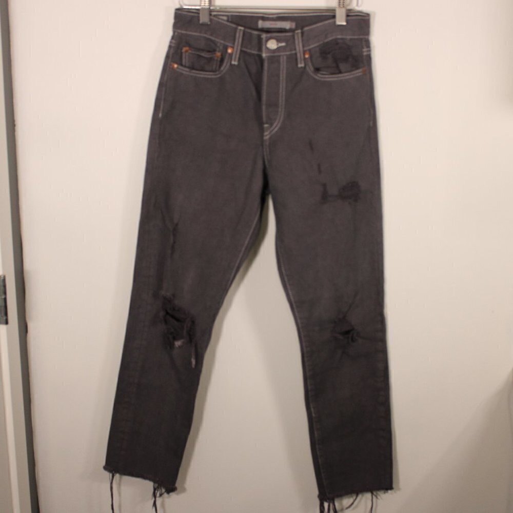 Levi's Wedgie Size 26‎ High Rise Skinny Distressed Gray Raw Edge Hem